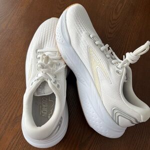 Brooks Women's White Glycerin 21